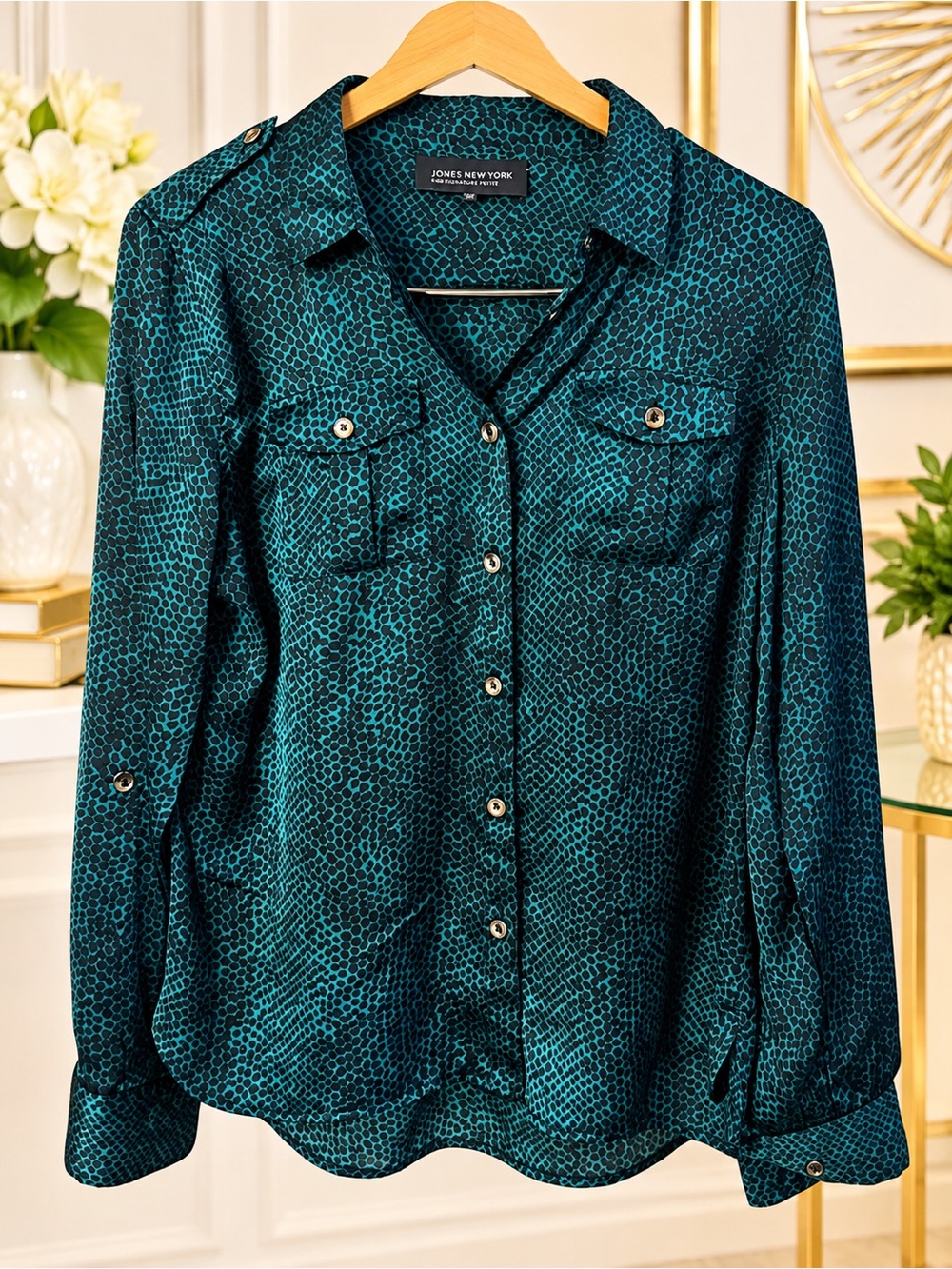 Jones New York Teal Patterned Button-Front Shirt